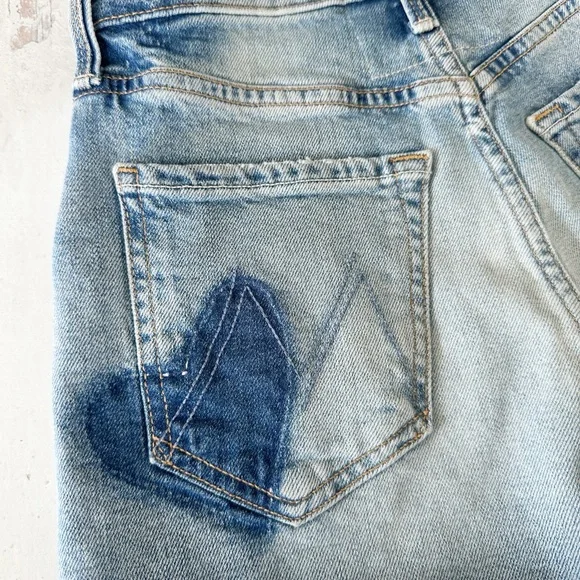 MOTHER • Superior The Tomcat Kick Fray Short I Confess Heart Denim Jeans Short - Picture 7 of 12